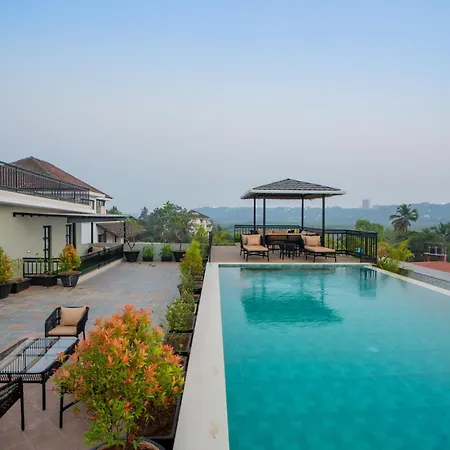 Elivaas 1 Bhk With Rooftop Pool - Kamerios Verano Nerul  Exterior photo