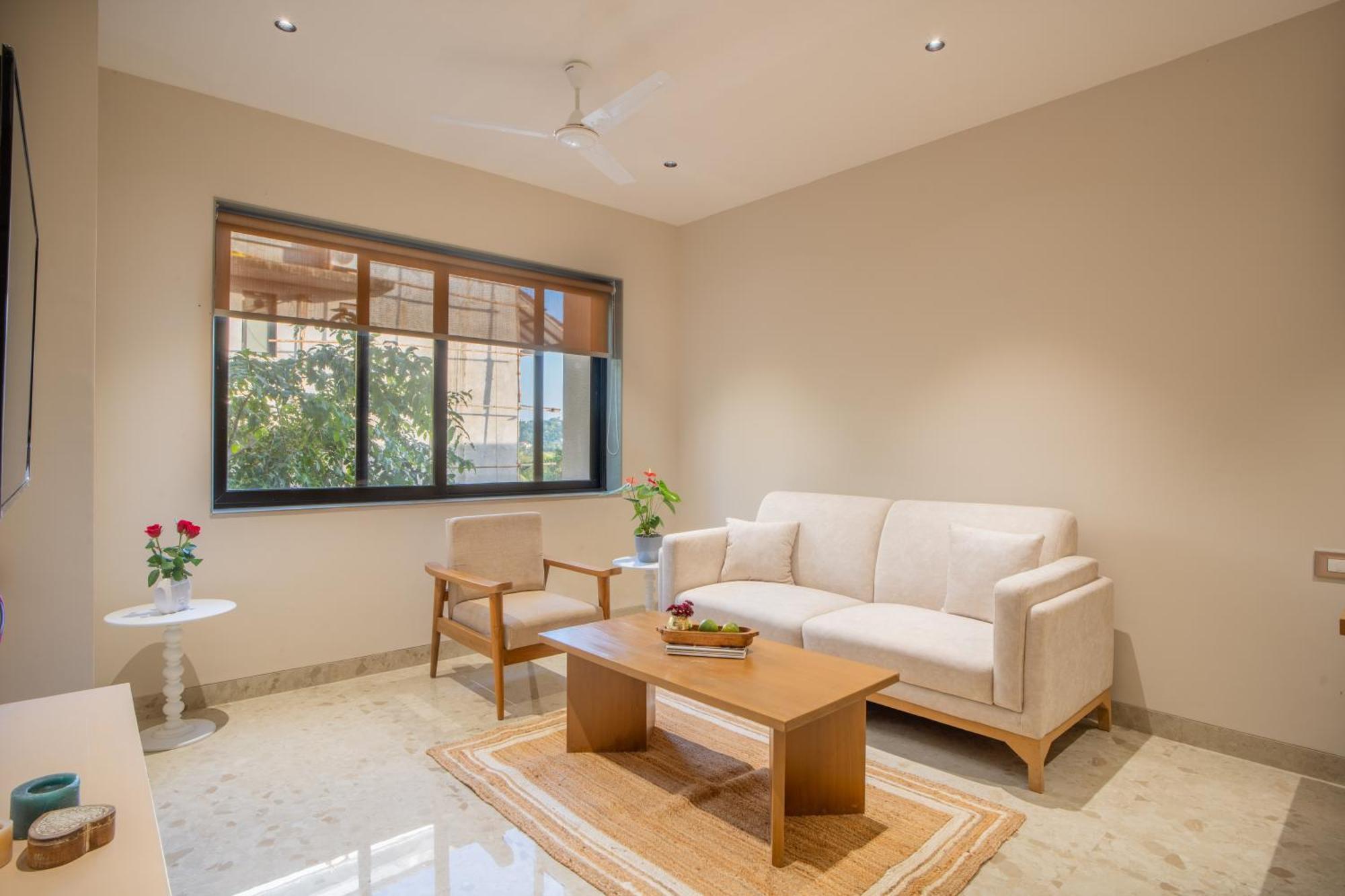 Elivaas 1 Bhk With Rooftop Pool - Kamerios Verano Apartment Nerul (Goa)