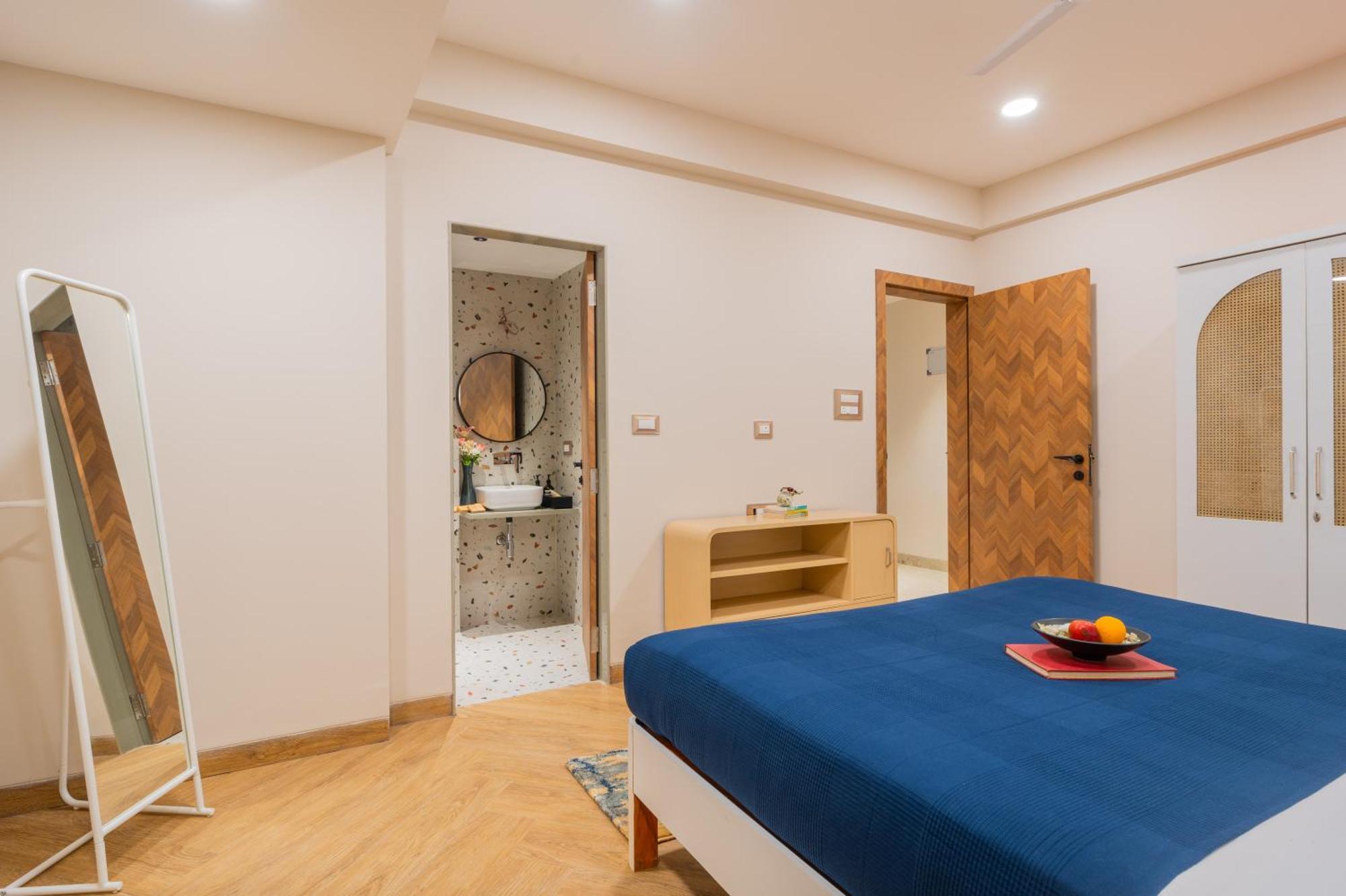 Elivaas 1 Bhk With Rooftop Pool - Kamerios Verano Apartment