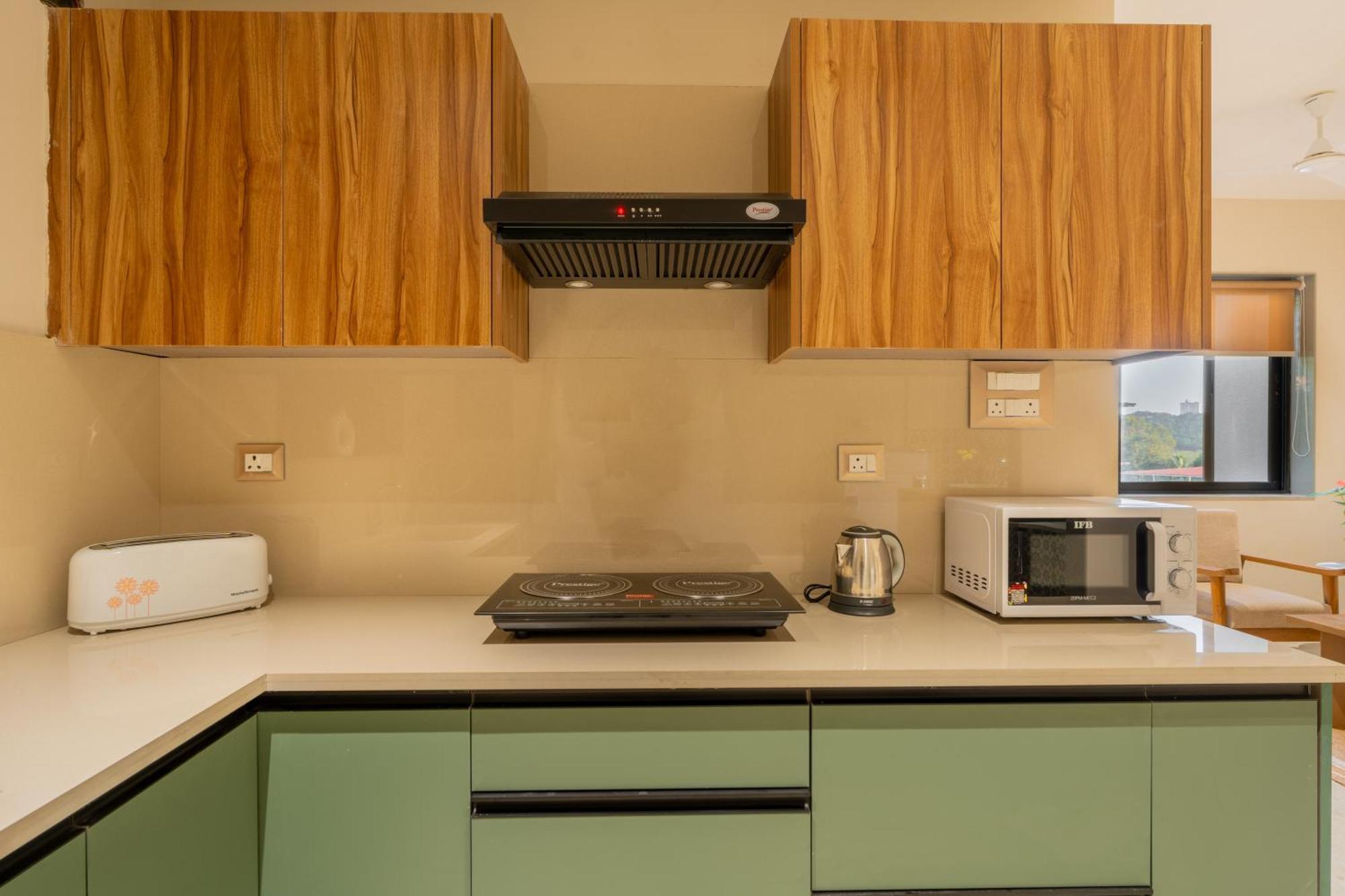 Apartment Elivaas 1 Bhk With Rooftop Pool - Kamerios Verano *